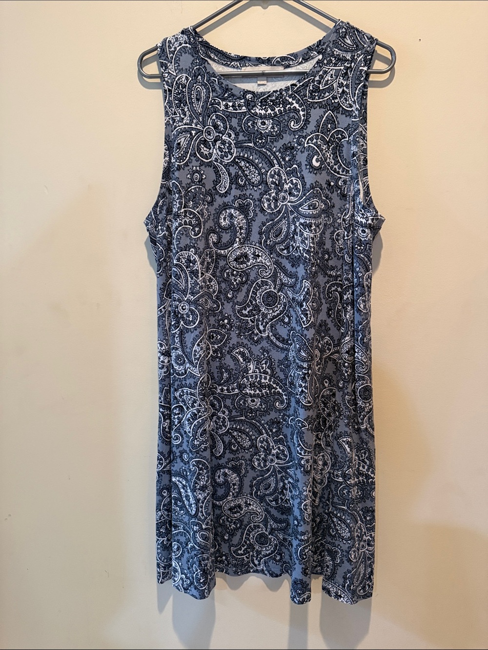 LOFT Navy and White Paisley Sleeveless Shift Dress